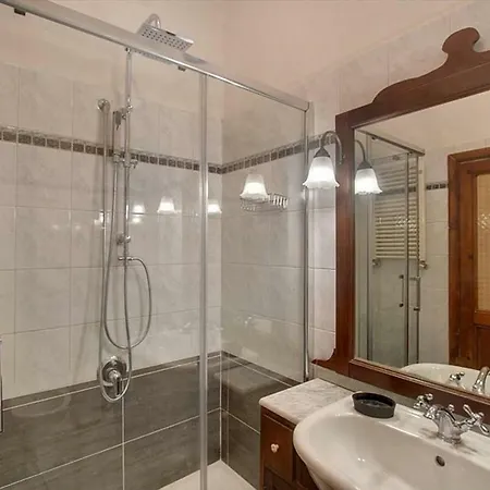 Bronzino Apartament
